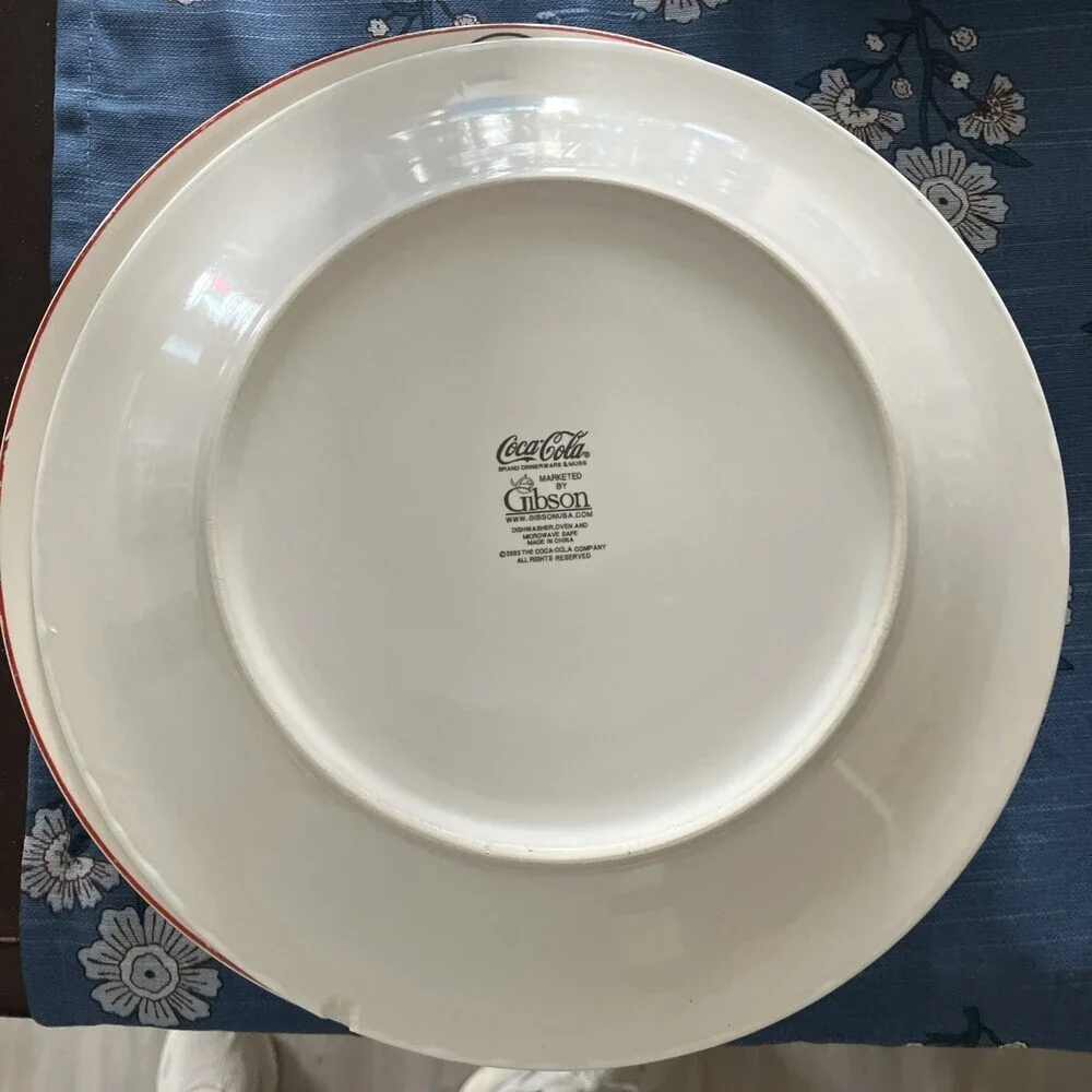 Coca-Cola Cafe Dinner Plates 4 Marketed By Gibson 2003 The Coca-Cola Company